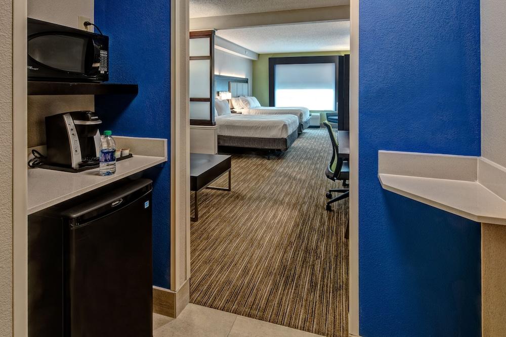 Holiday Inn Express Hotel & Suites Jackson NE by IHG photo 21
