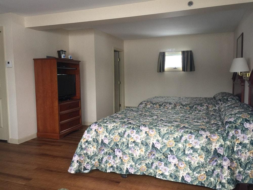 The Towne Motel photo 29