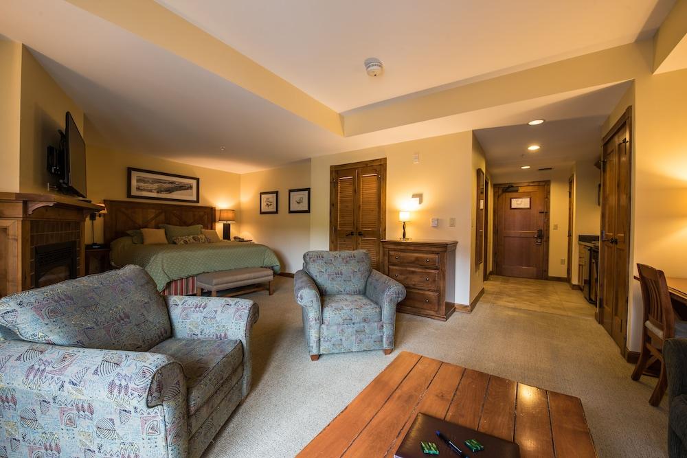 The Lodge at Mountaineer Square, A Vail Resorts Property photo 52