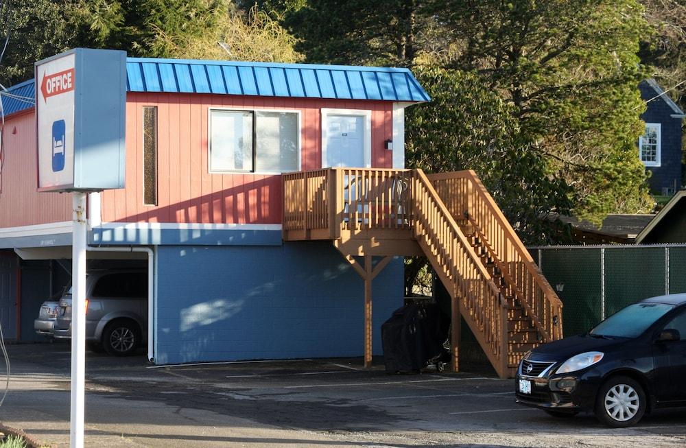 Heidis Inn Ilwaco photo 27