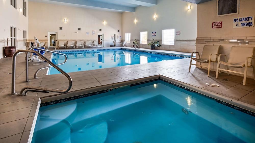 Best Western Plus Executive Suites photo 18