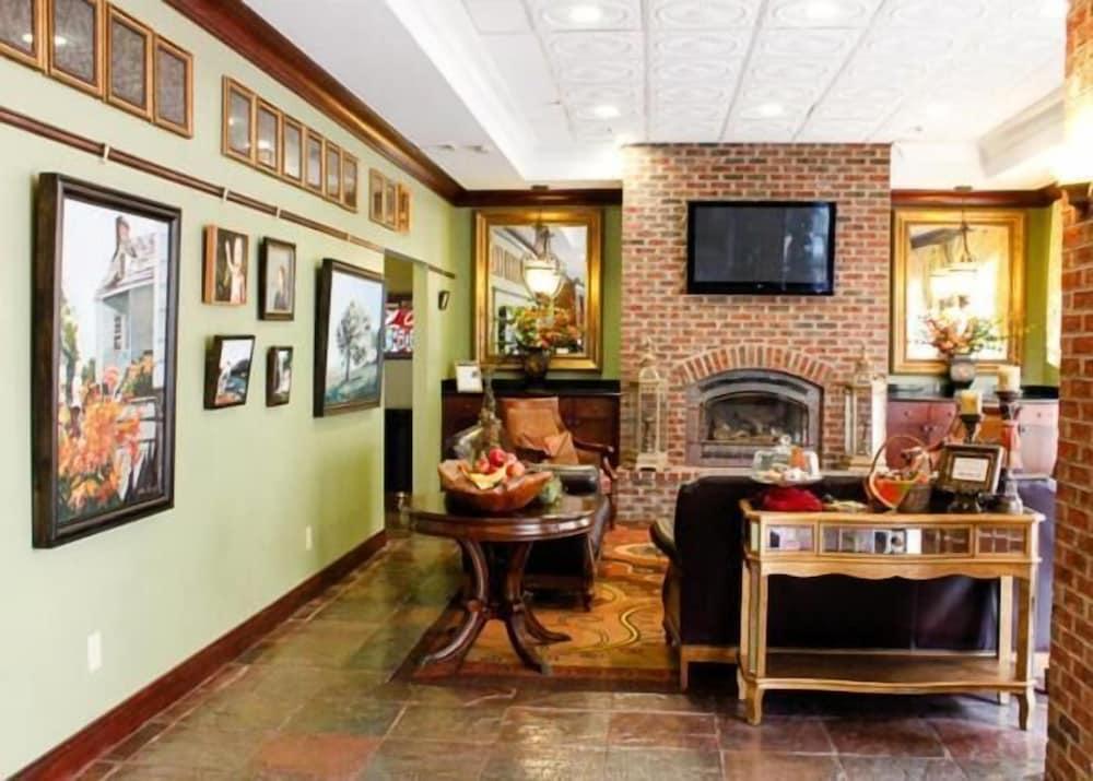 Main Street Inn photo 2