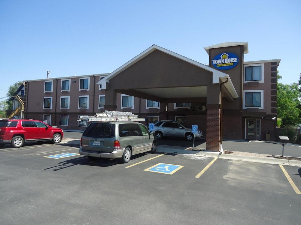 Town House Extended Stay Hotel Downtown photo 37