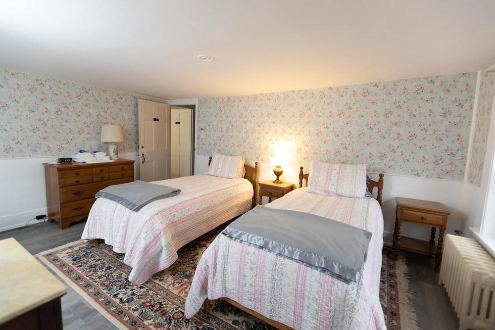 Blue Bear Inn photo 55