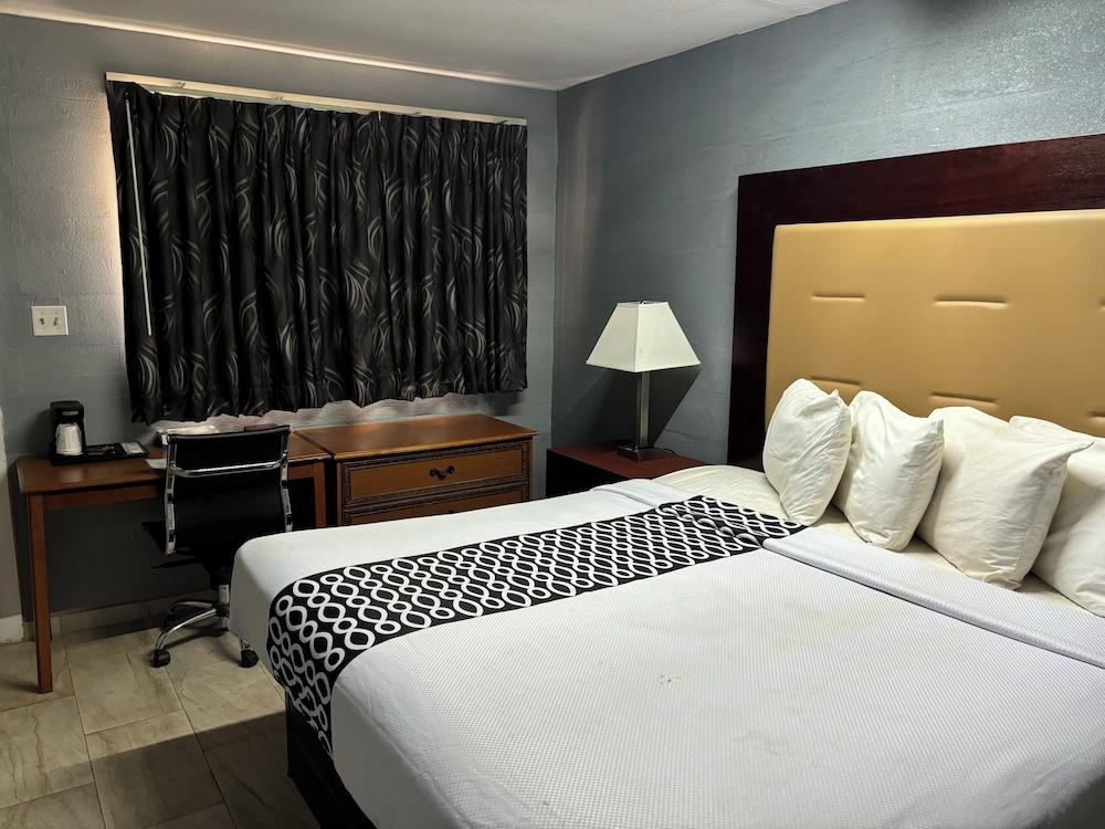 Budget Inn photo 5