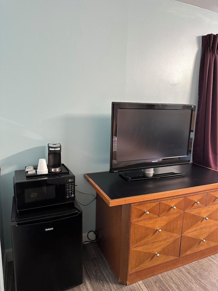 Travel Inn & Suites photo 8