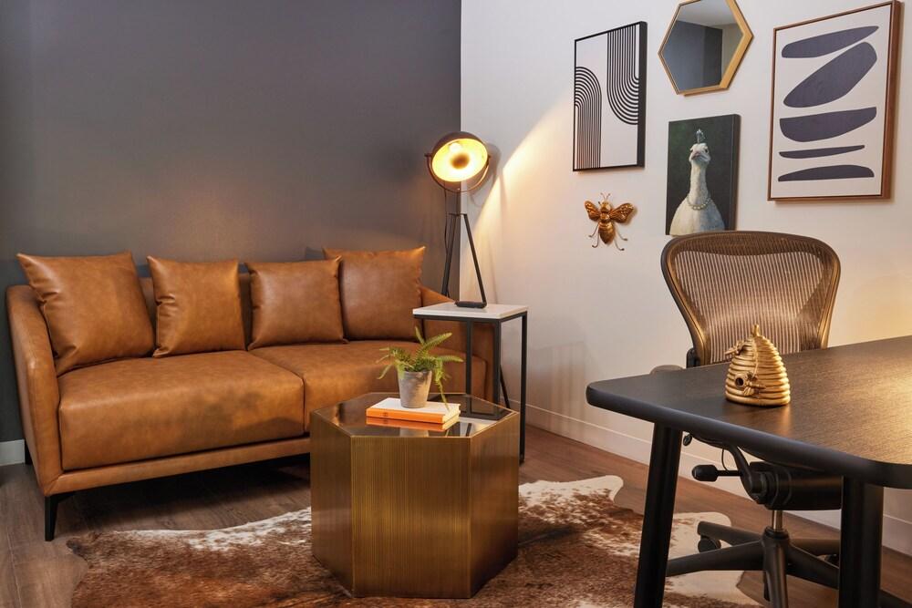 Hive House photo 10