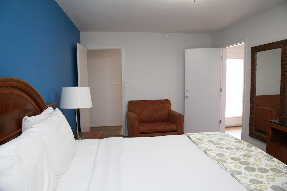 Dream Inn photo 25