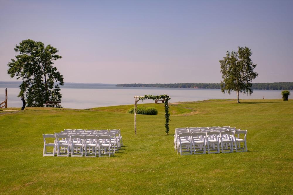 The Washburn Inn - On the Lake photo 41