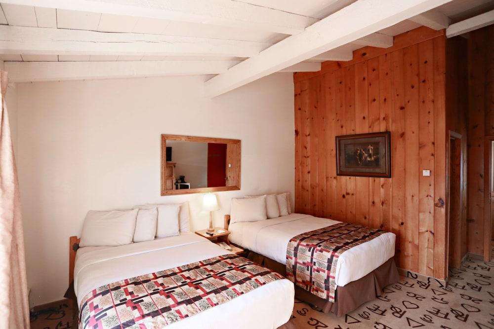 Dude Rancher Lodge photo 11