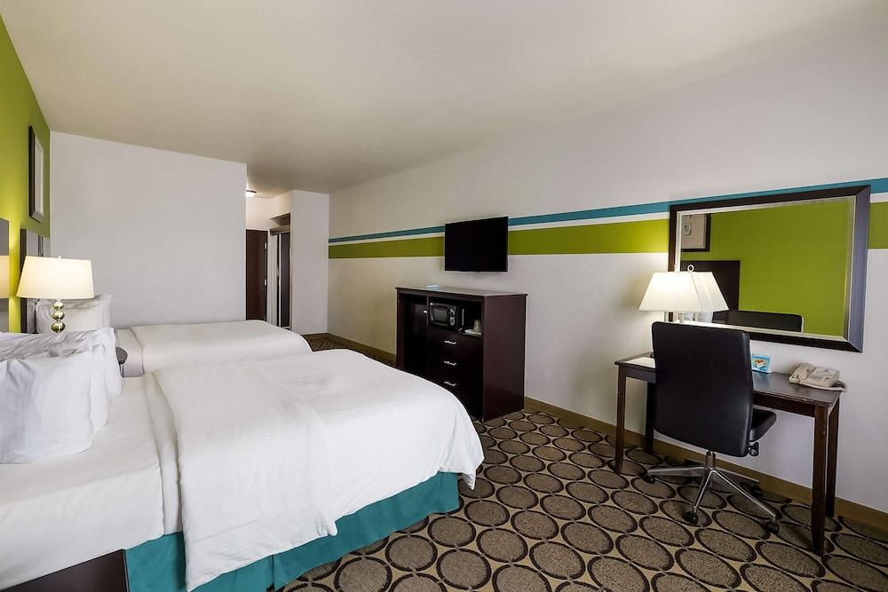 Best Western Douglas Inn & Suites photo 8