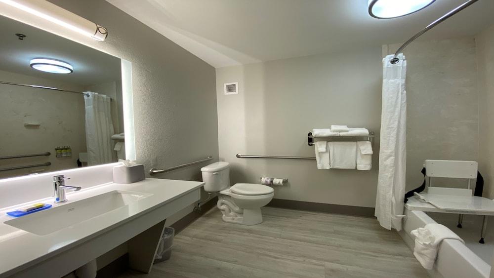 Holiday Inn Express & Suites Somerset Central by IHG photo 36