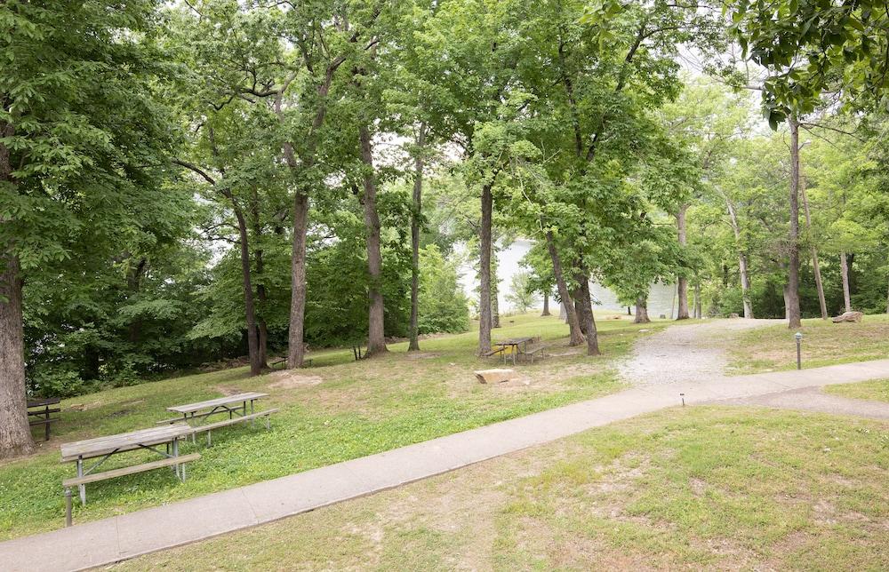 Rough River Dam State Resort Park photo 58