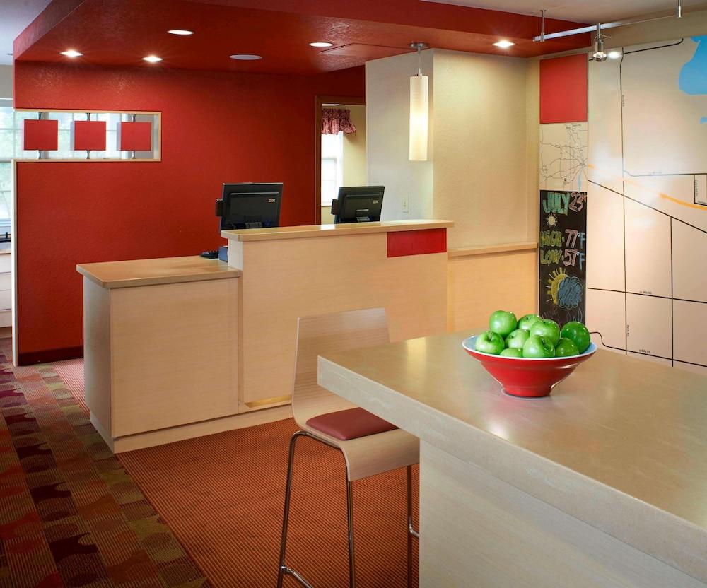 Sonesta Simply Suites Detroit Novi photo 2