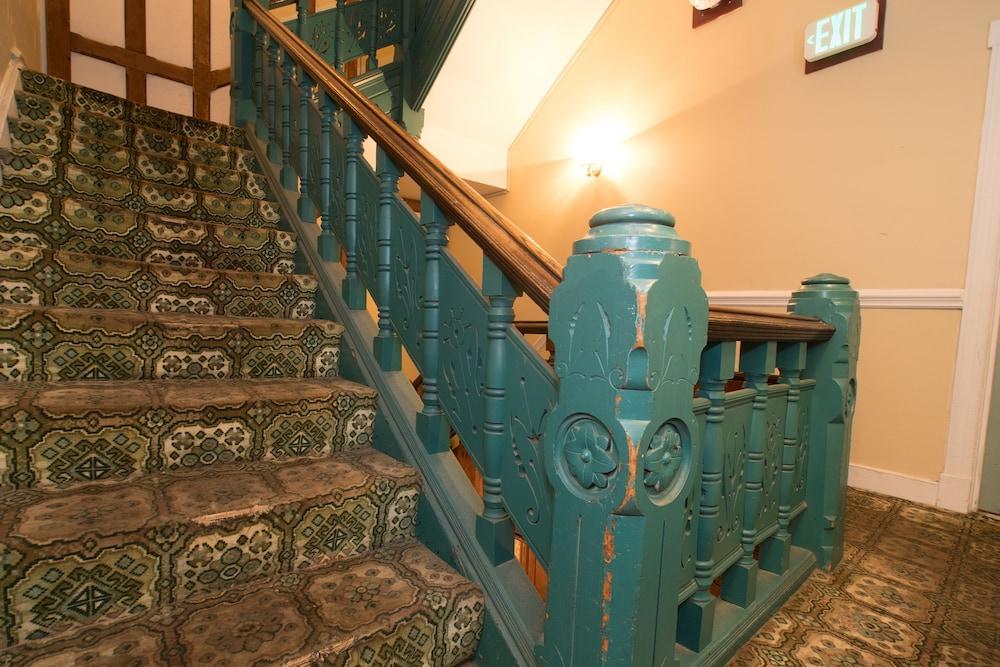 Biltmore Suites Hotel photo 27