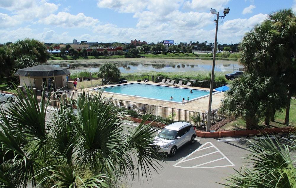 Quality Inn & Suites Kissimmee by The Lake photo 52