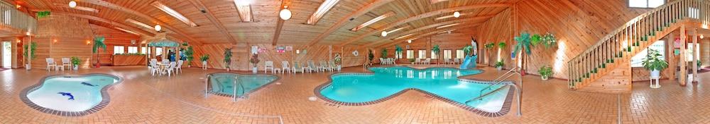 Shamrock Motel photo 36