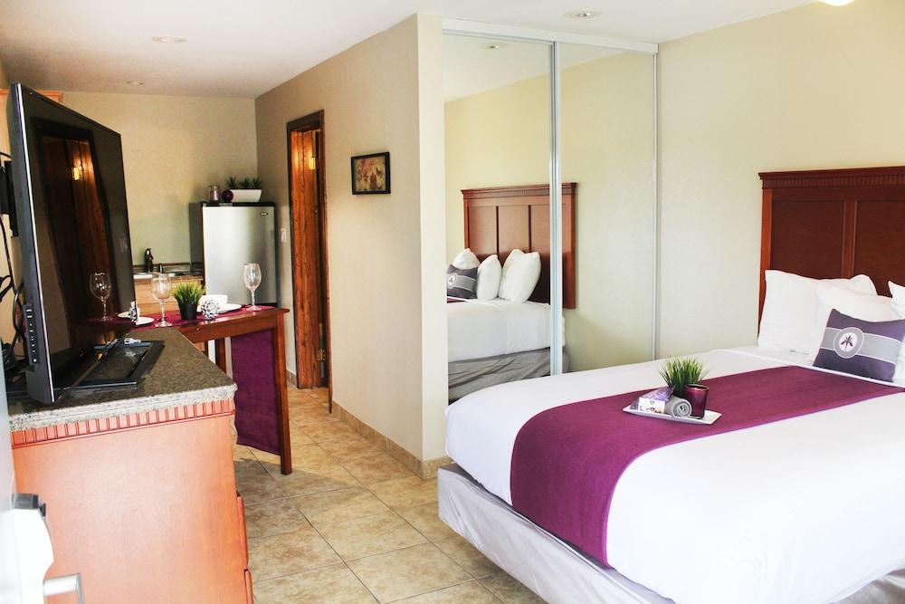 Hotel Iris - San Diego photo 16