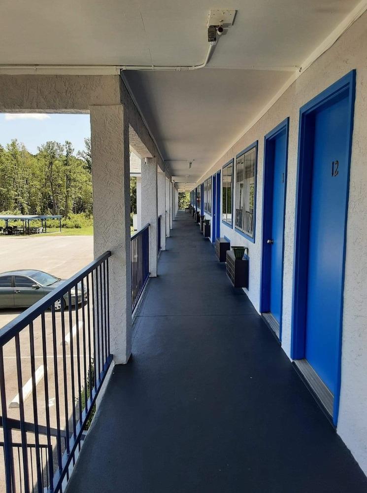 Ponce De Leon Motel photo 17