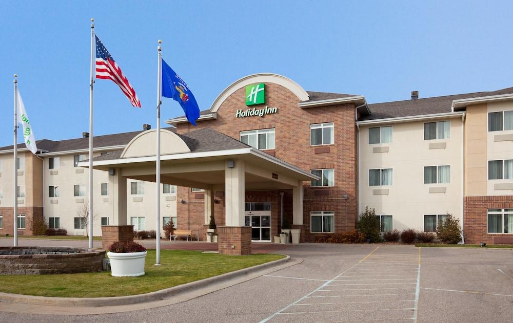 Holiday Inn & Conference Center Marshfield by IHG — hotel in Marshfield