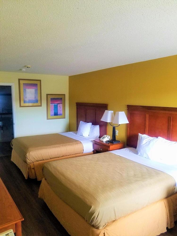 Sylvania Inn photo 13
