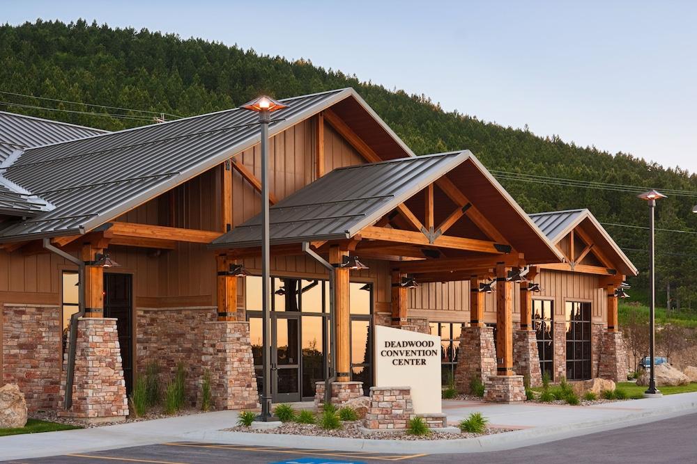 The Lodge at Deadwood Gaming Resort photo 38