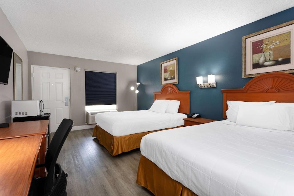 Baymont by Wyndham Marianna photo 20