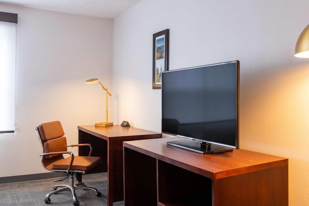 Comfort Inn Danvers - Boston North Shore photo 14