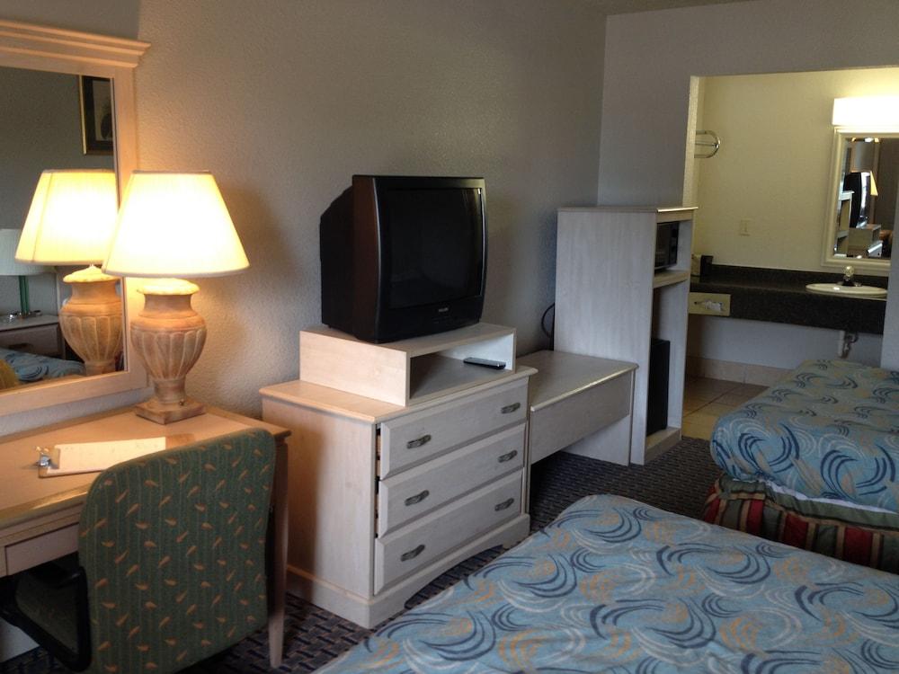 The Brooke Hotel photo 5