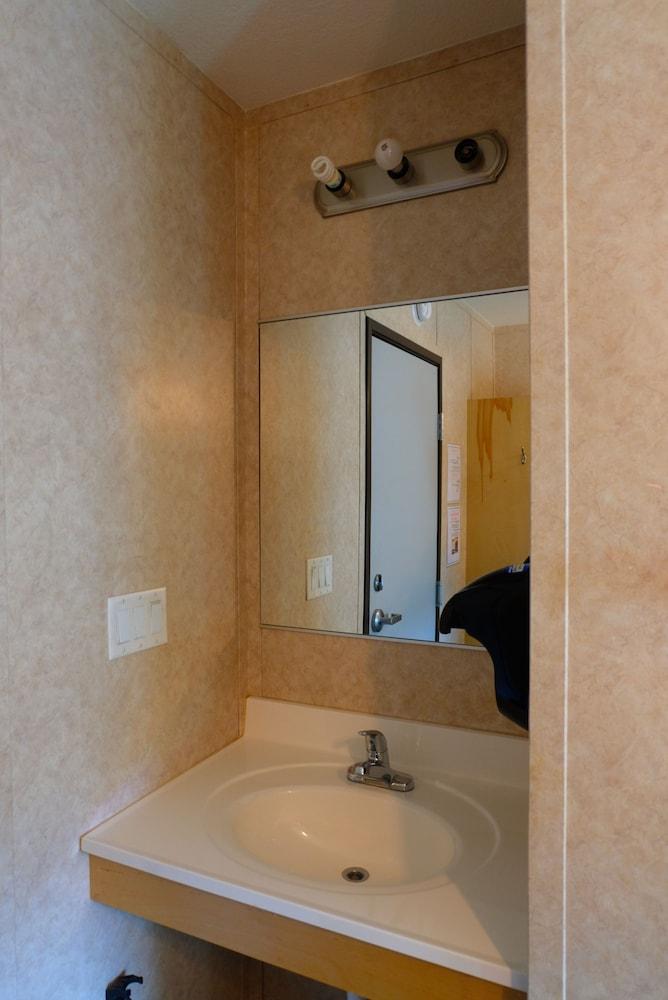 Target Hospitality-Delaware Lodge Orla photo 29