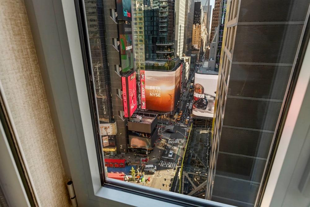 Cambria Hotel New York Times Square photo 6