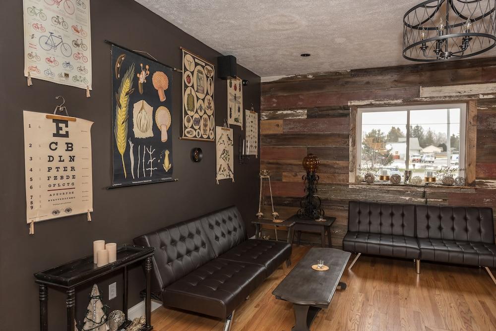 Creekside Inn photo 37