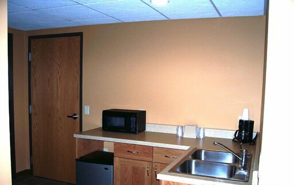 Prairie Inn and Suites Holmen/La Cross photo 15