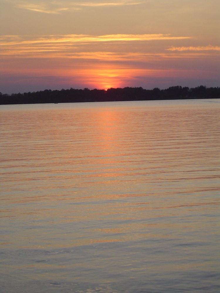 Chicaugon Lake Inn photo 56