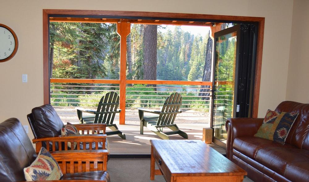 Montecito Sequoia Lodge photo 9
