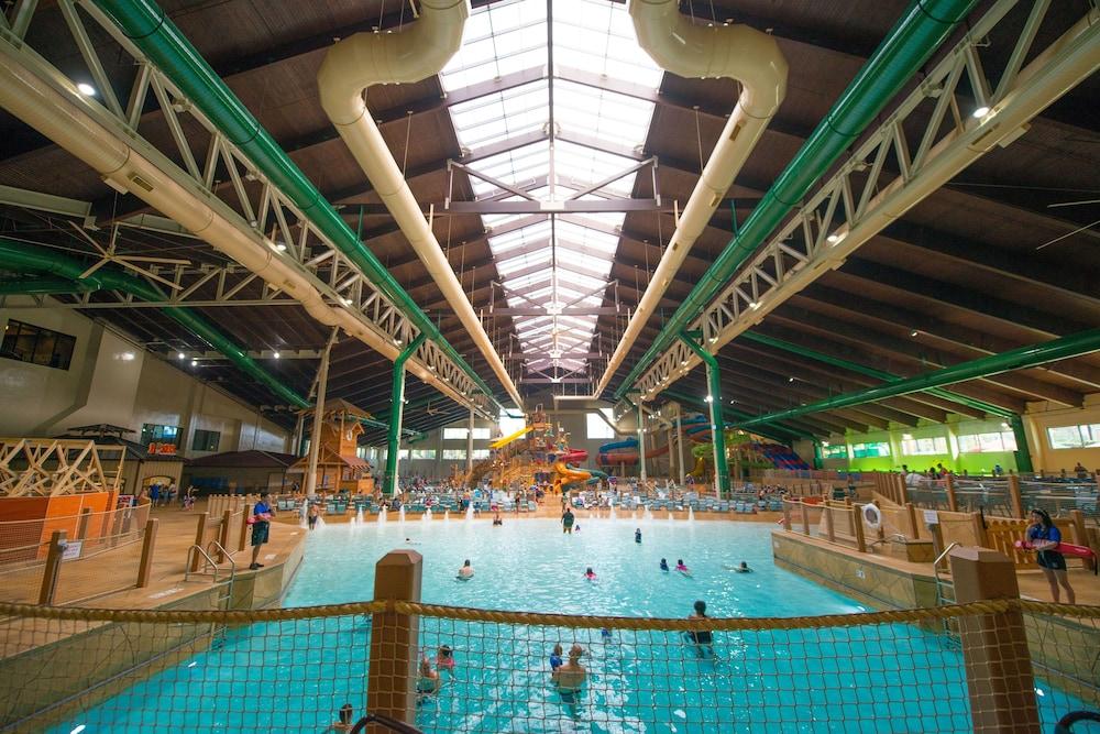 Great Wolf Lodge Anaheim, CA photo 32