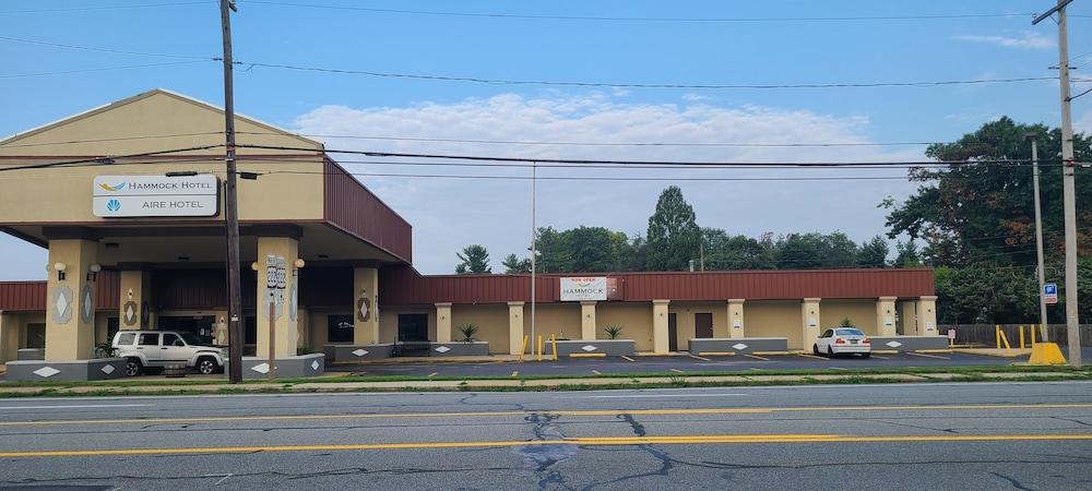 Dutchland Motel photo 25