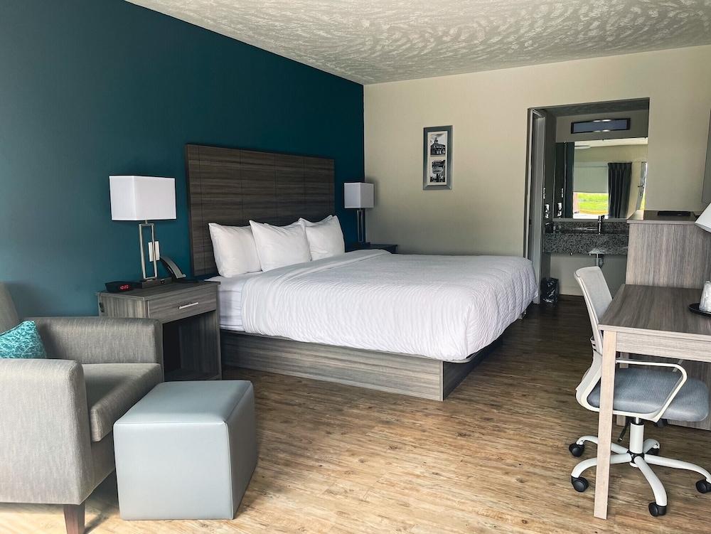 Ramada by Wyndham Lumberton photo 5