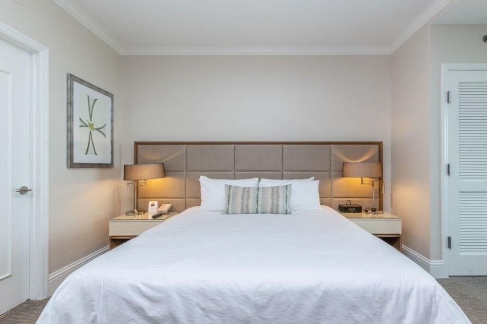Fonttrebvsjs - Unit 1117 1 Bedroom Condo by RedAwning photo 26