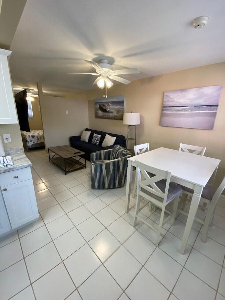Caribbean Shores Waterfront Resort photo 10