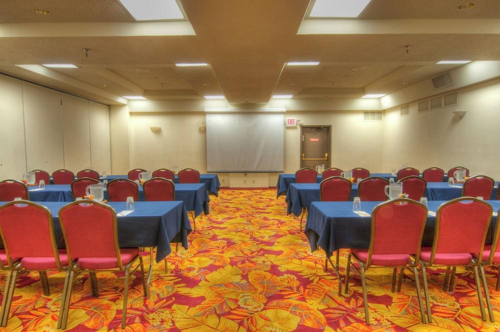 MCM Elegante Suites Abilene photo 22