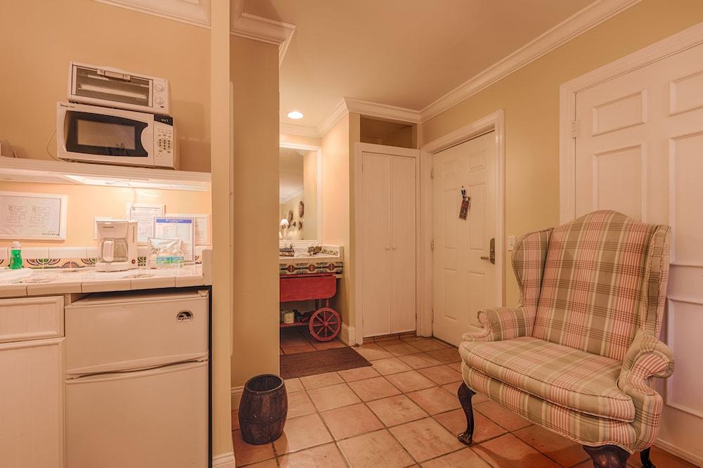 The Caribbean Court Boutique Hotel photo 81