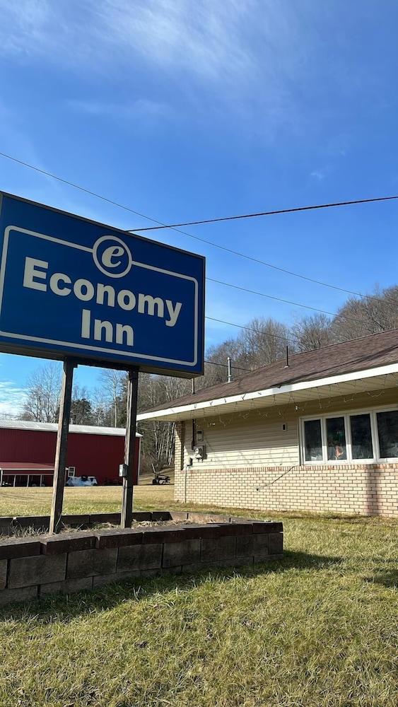 Economy Inn photo 1