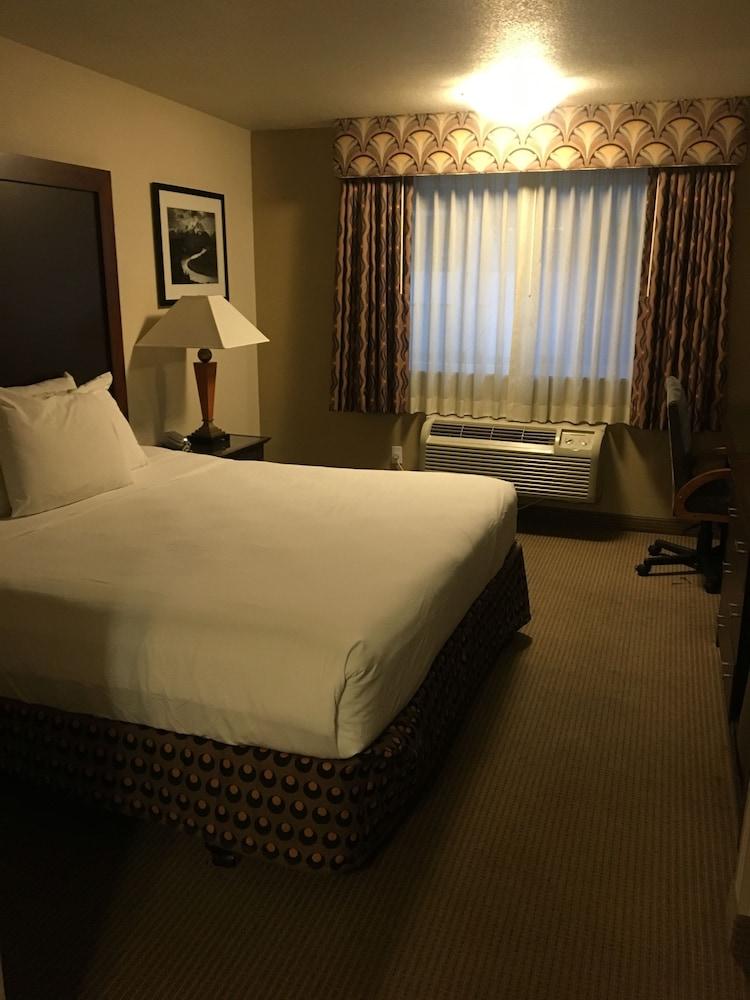 District Hotel by OYO Portland Convention Center photo 43