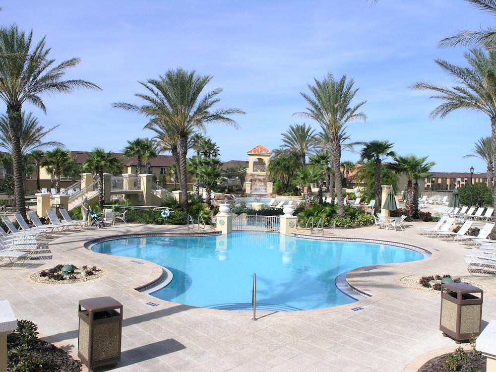 Villas At Regal Palms photo 2