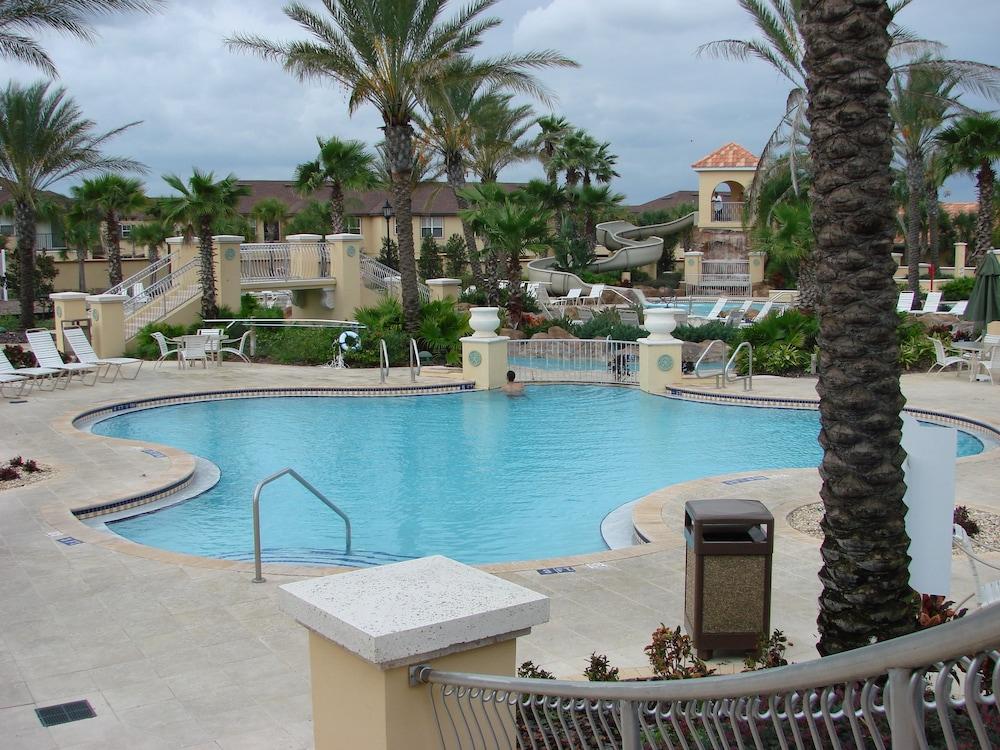 Villas At Regal Palms photo 19