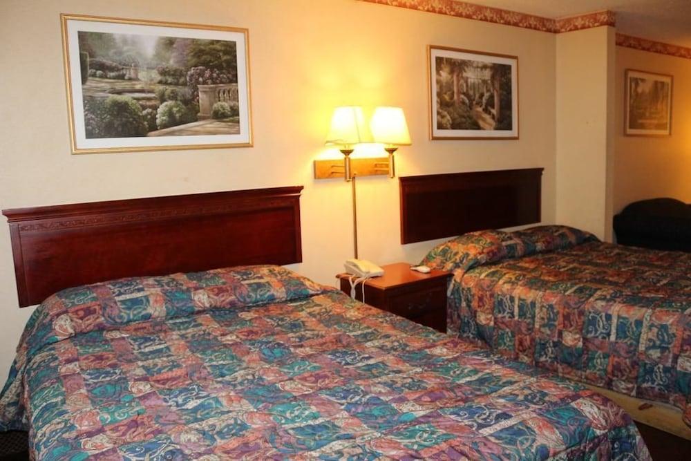 Magnolia Bay Hotel & Suites photo 12