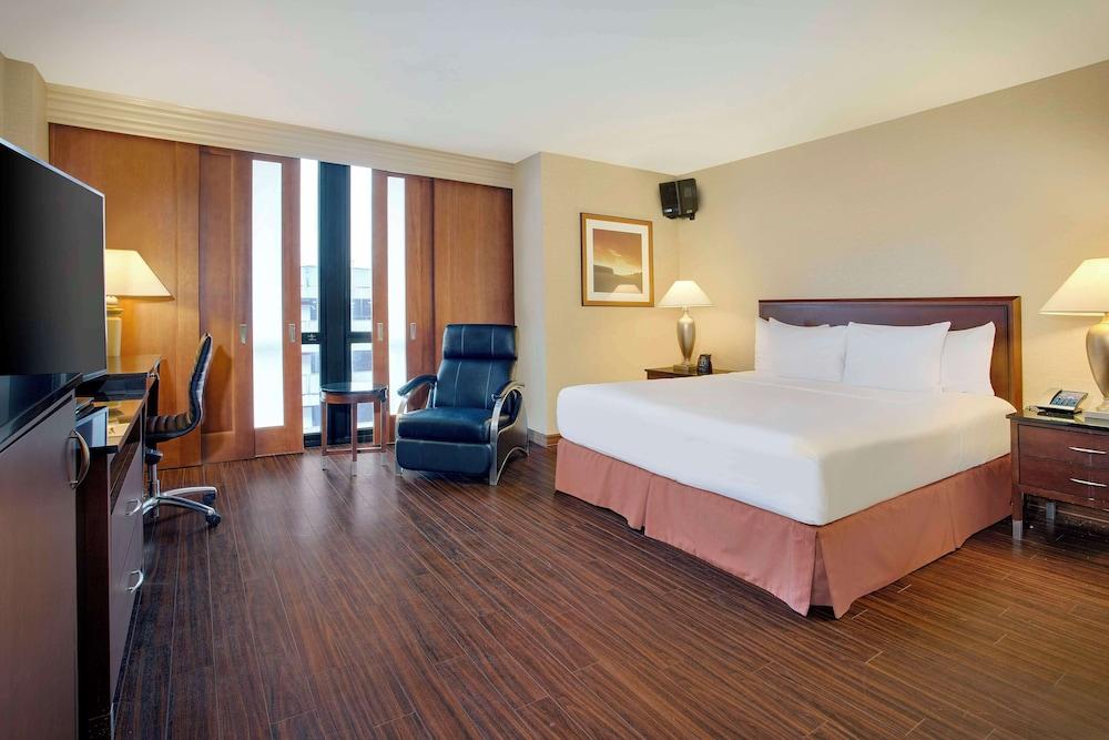 Hilton Chicago O'Hare Airport photo 25