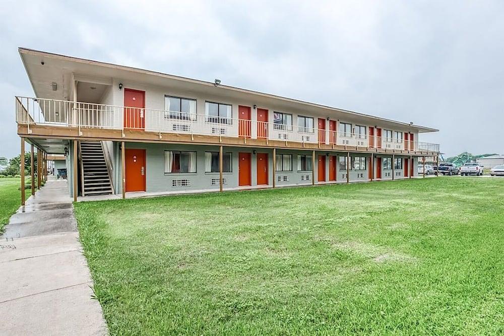 Studio Suites photo 11
