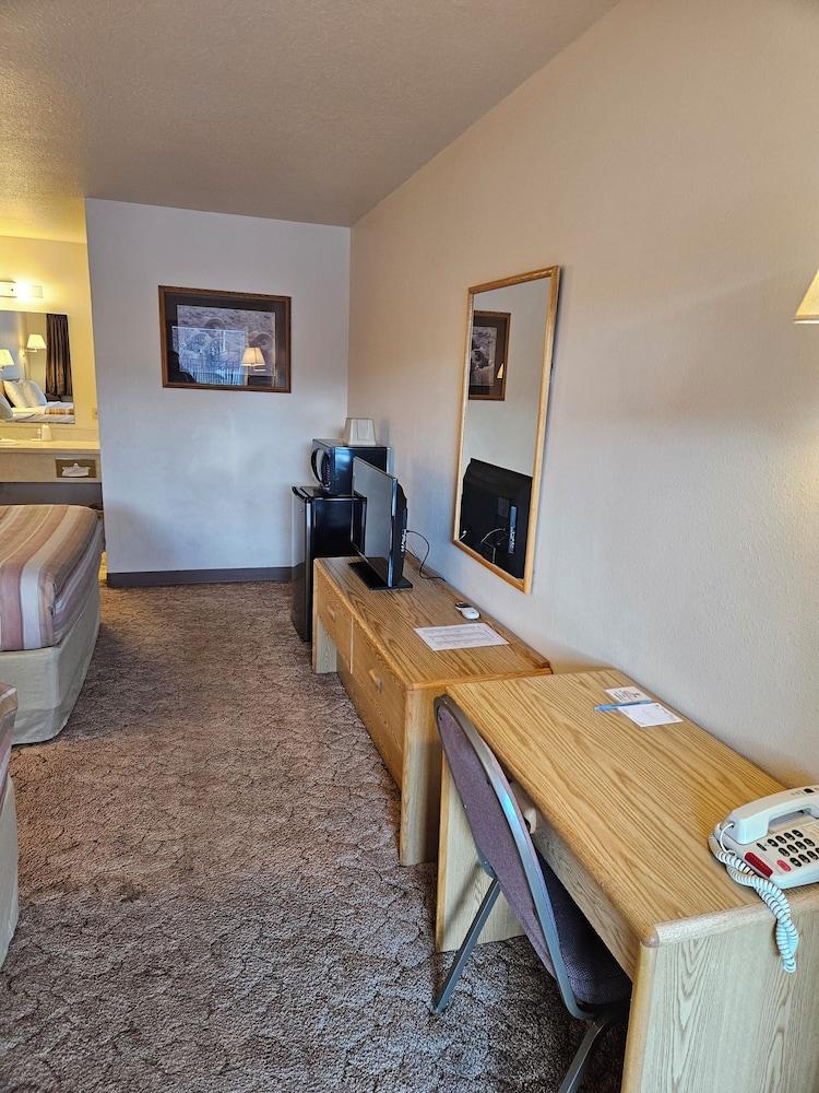 Yellowstone River Motel photo 5